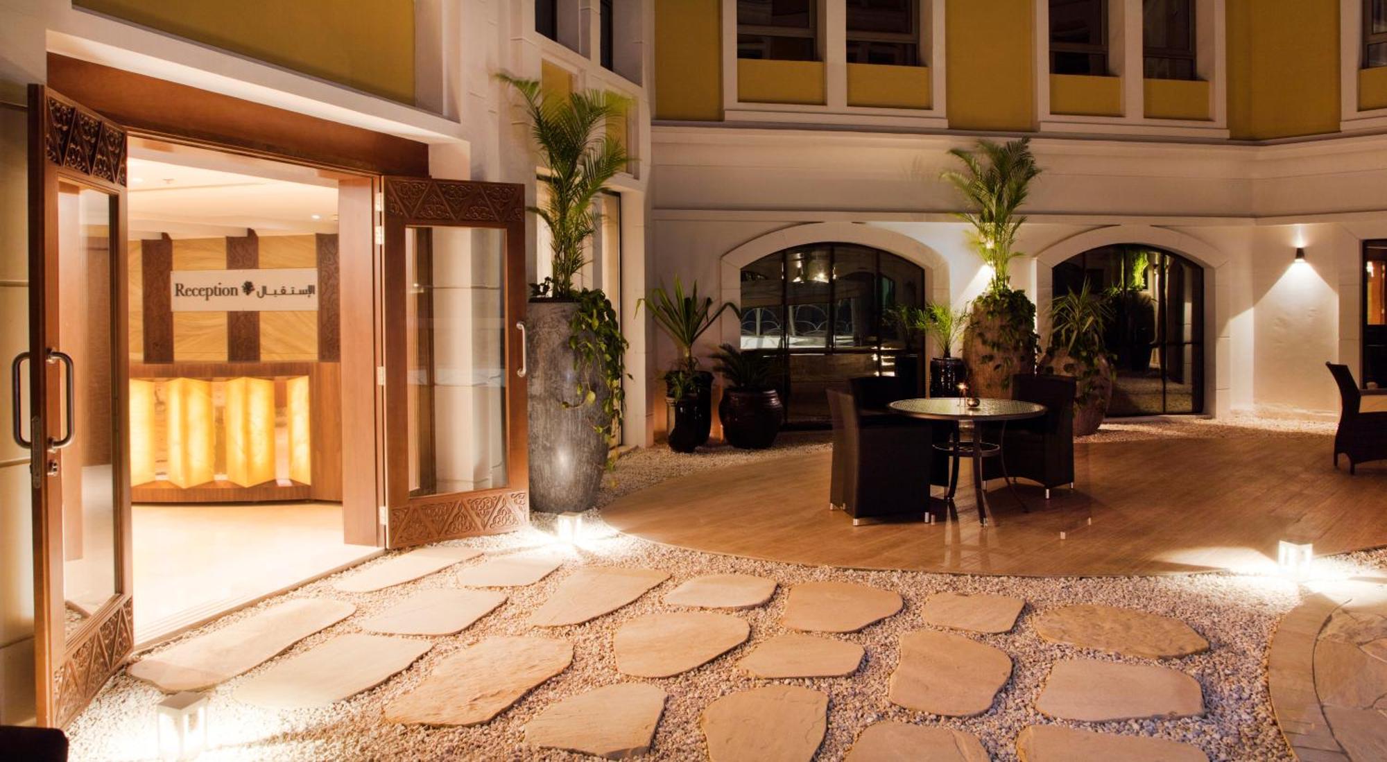 Coral Muscat Hotel And Apartments ภายนอก รูปภาพ