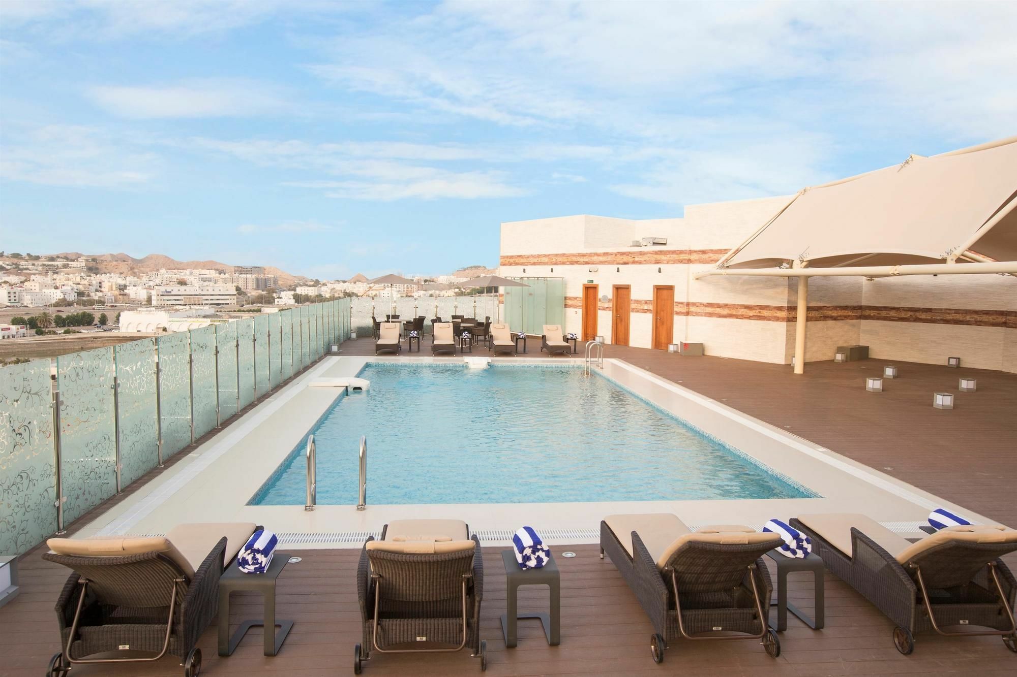 Coral Muscat Hotel And Apartments ภายนอก รูปภาพ