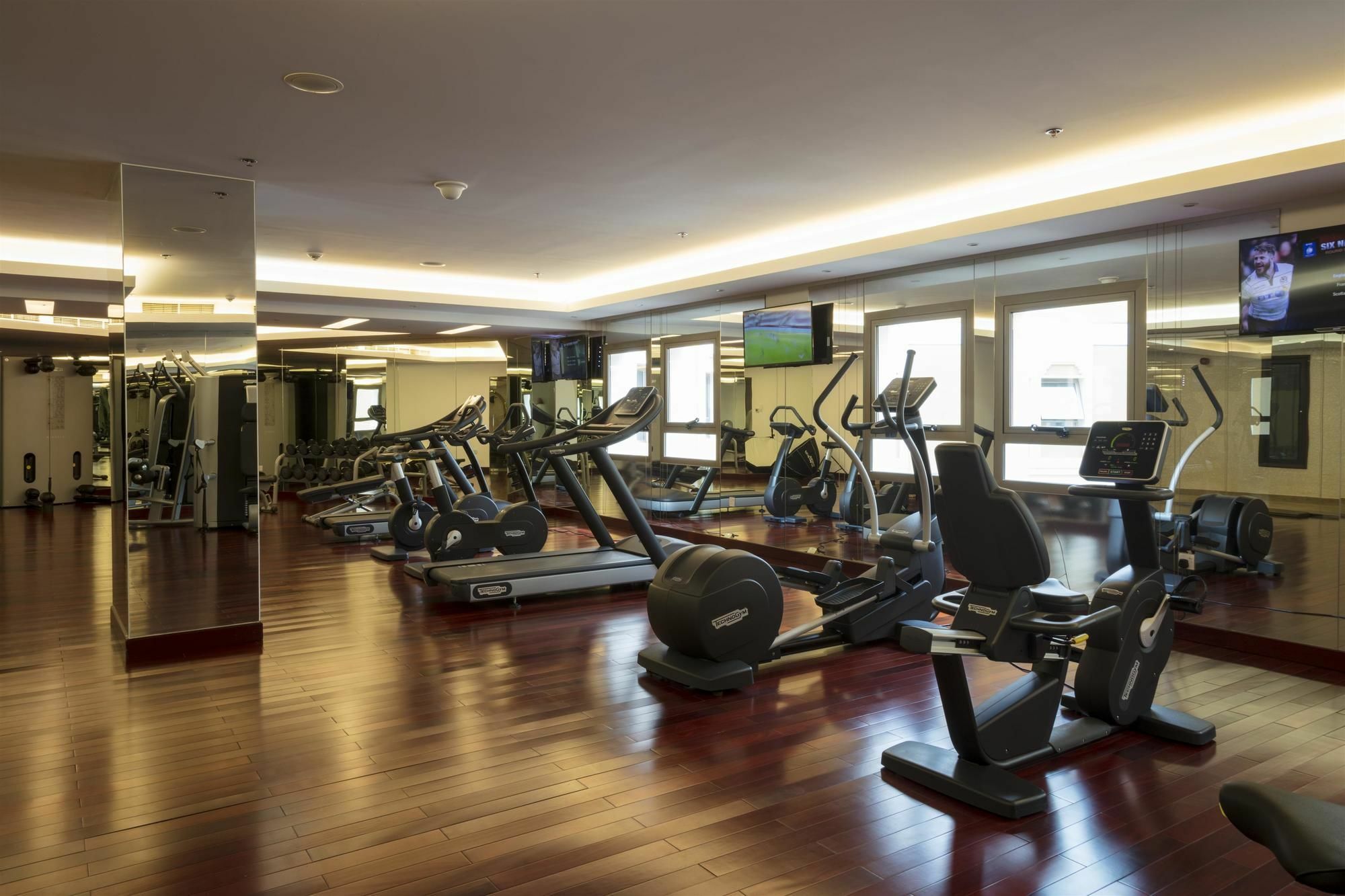 Coral Muscat Hotel And Apartments ภายนอก รูปภาพ